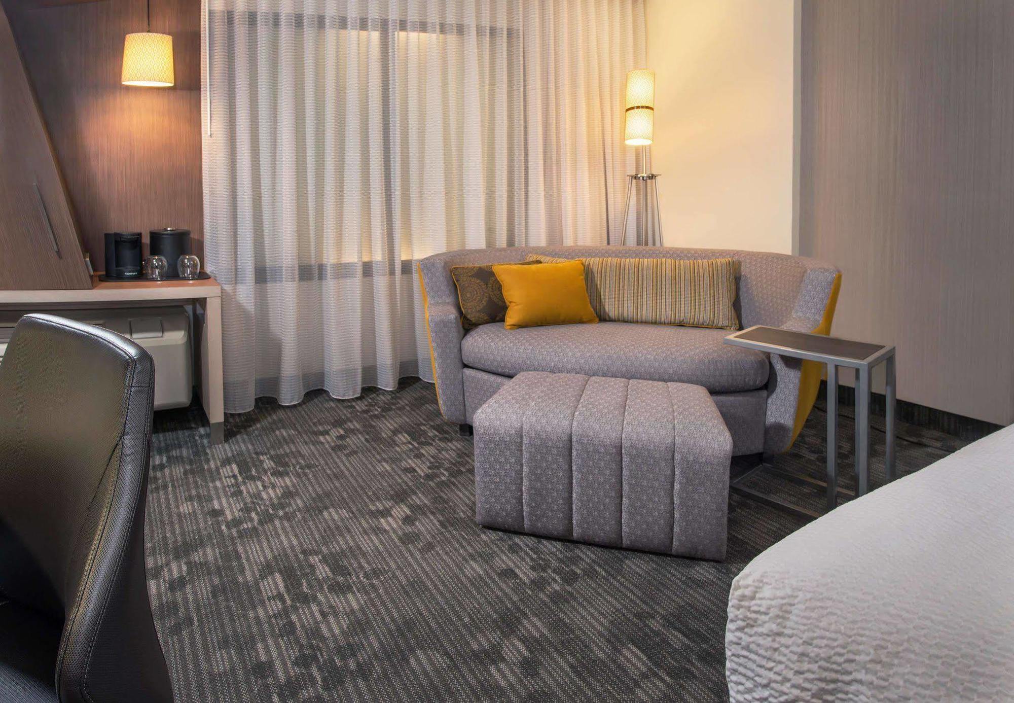 Courtyard By Marriott Jacksonville Exterior foto